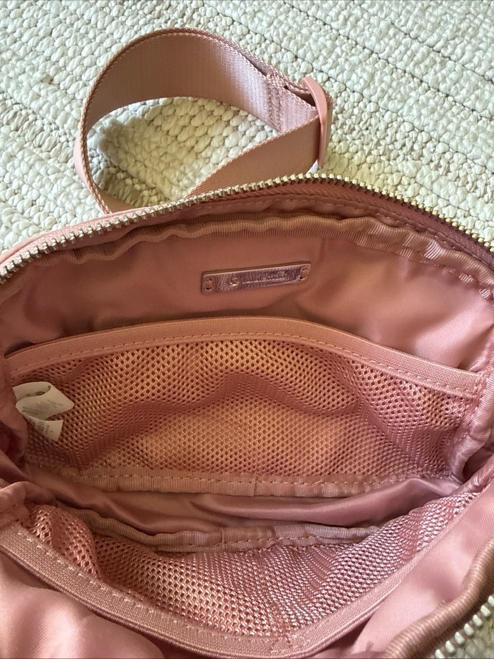 Lululemon Everywhere Belt Bag 1L Light Pink Waist Bag Fanny Pack. Read DESC - Picture 7 of 15